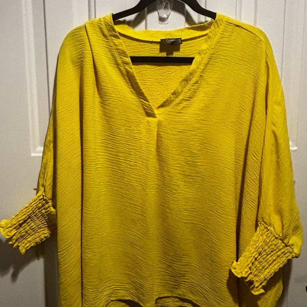 Yellow Blouse and Floral Skirt Set - Picture 3 of 4